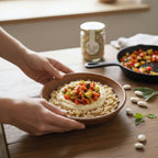 primo piatto di farro al naturale purea di fagioli decorticati e verdure cotte in padella