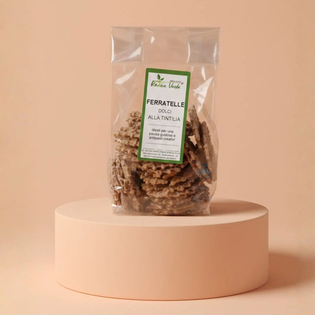 pacco di ferratelle dolci alla tintilia realizzate artigianalmente da un produttore locale in Molise. Ingredienti: farina di frumento 00, zucchero, olio di semi di girasole altoleico, vino Tintilia del Molise 20%, contiene solfiti). Prodotto soggetto a calo peso naturale -5%. Si possono trovare tracce di glutine, uova, frutta, latte e derivati.