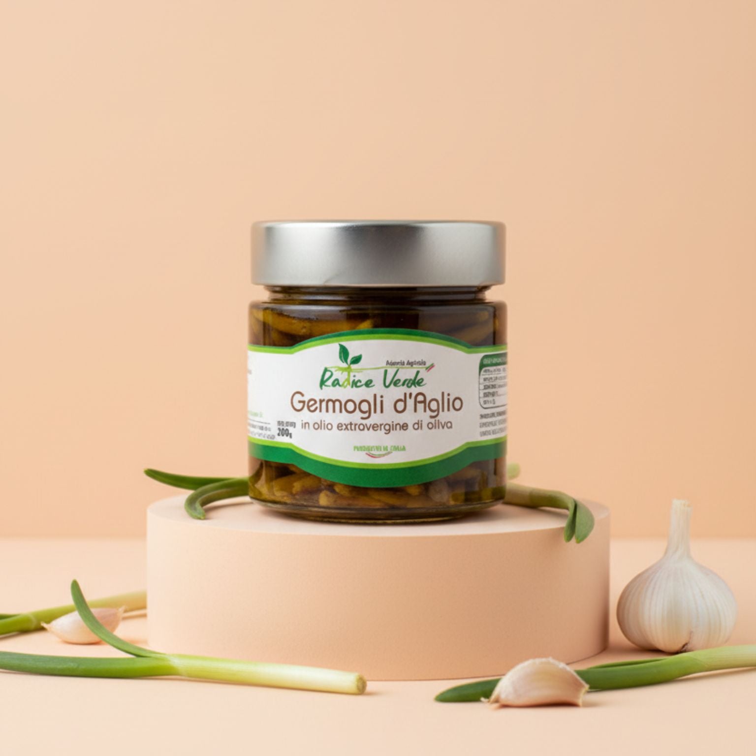 germogli-di-aglio-in-olio-extravergine-di-oliva