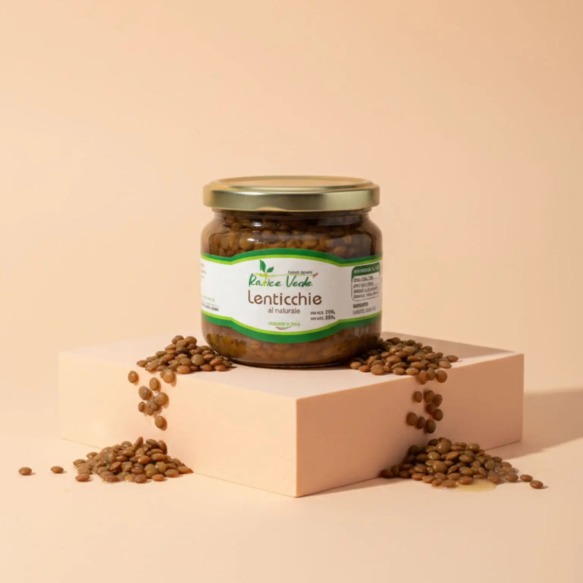 vasetto in vetro di lenticchie al naturale coltivate in Molise da un produttore locale. Pronte per essere gustate e senza l'aggiunta di conservanti