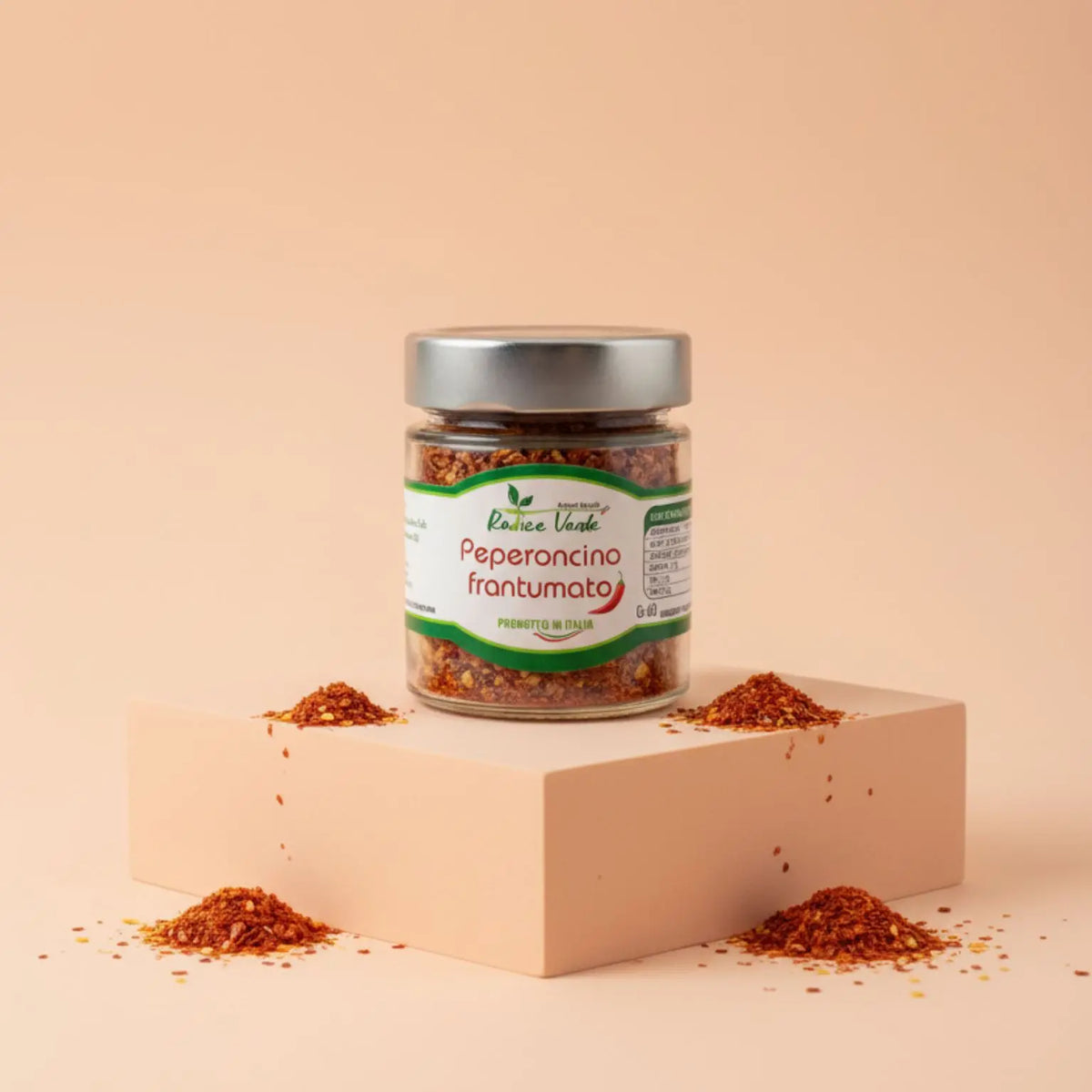 vasetto di peperoncino frantumato prodotto in Italia da un produttore locale 