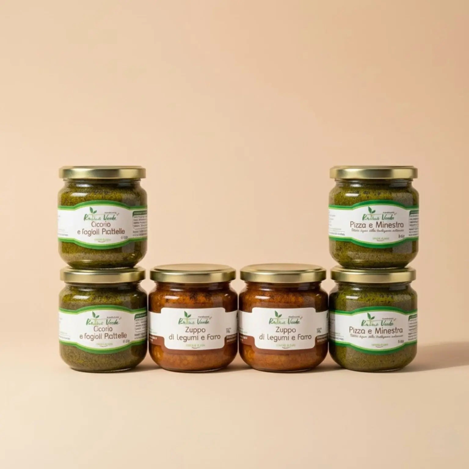 Box di piatti pronti all'uso in vetro. Due confezioni di cicoria e fagioli piattelle, due confezioni di zuppa di legumi e farro, due confezioni di pizza e minestra